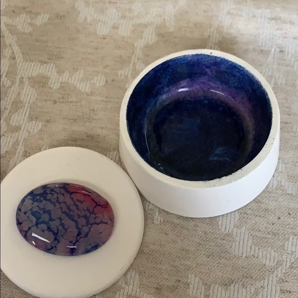 Agate slice and cabochon trinket boxes - Picture 3 of 4